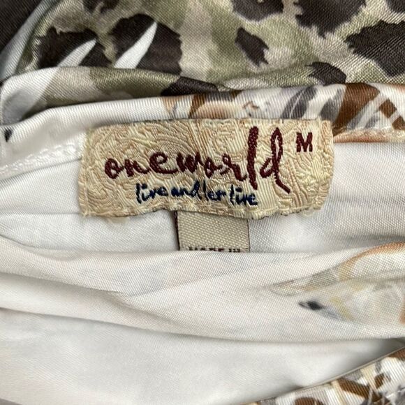 One World Double V Petal Sleeve Abstract Top Size Medium - Picture 9 of 9